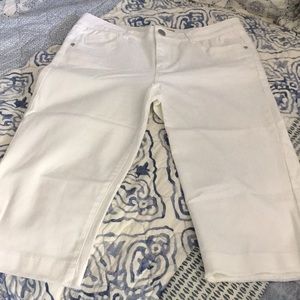 Capris Democracy sz 8 w/Ab Technology